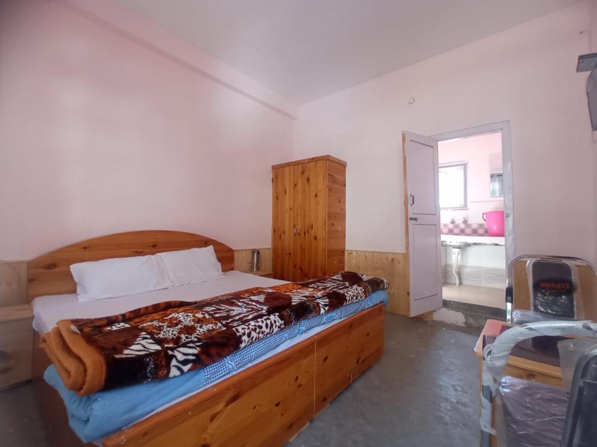 Snow Oak Guest House Kasol Exterior photo