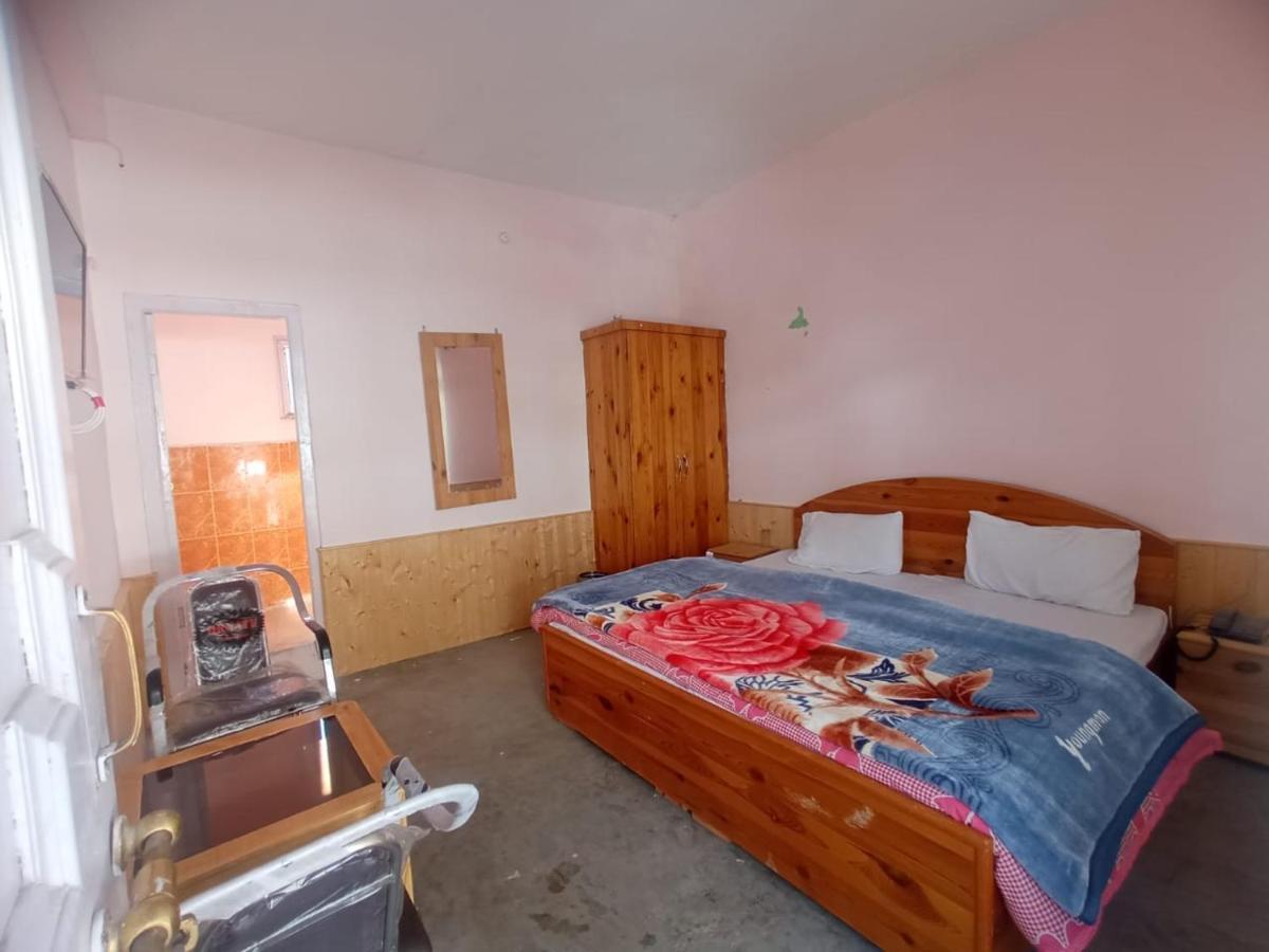 Snow Oak Guest House Kasol Exterior photo